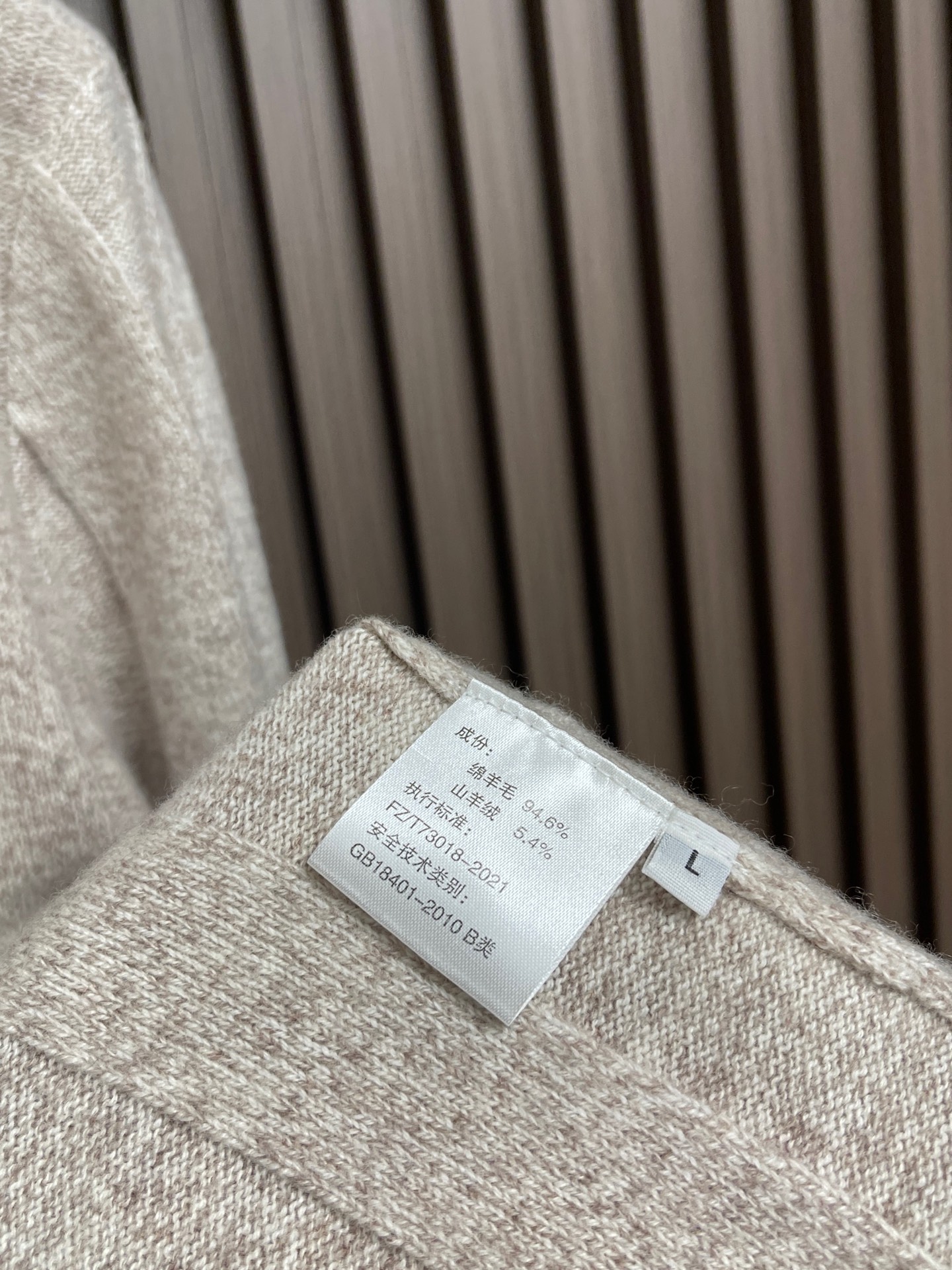 🛒🛒Loro piana 半拉链毛衣Polo针织衫,混纺针织面料,羊毛 山羊绒、面料厚实软糯,哑光高级质感,抗起球不易松 🛒🛒Loro piana 半拉链毛衣Polo针织衫,混纺针织面料,羊毛 山羊绒、面料厚实软糯,哑光高级质感,抗起球不易松