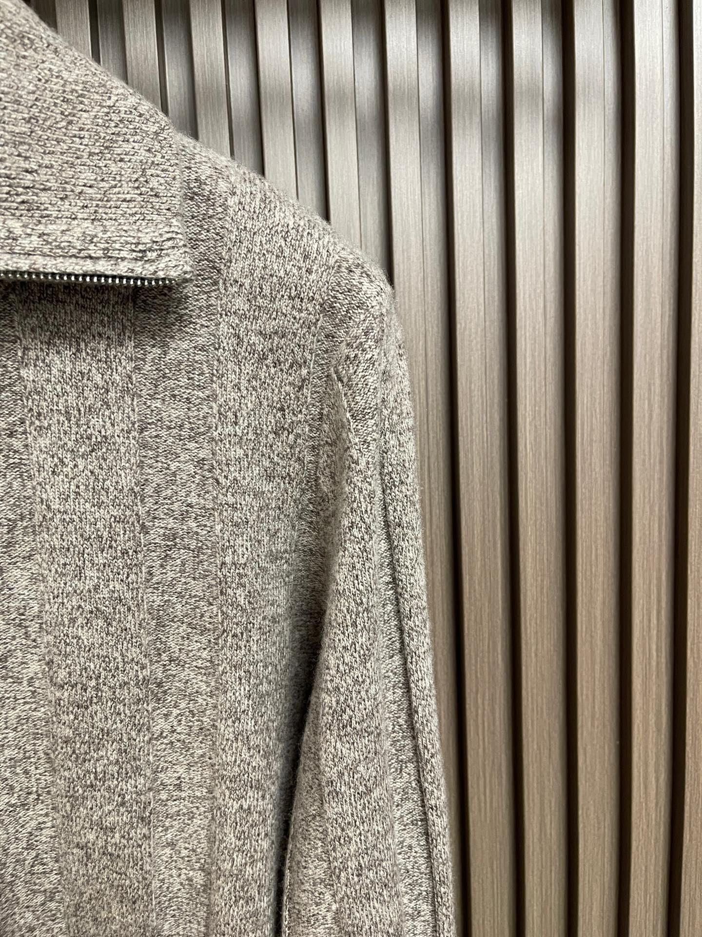 🛒🛒Loro piana 半拉链毛衣Polo针织衫,混纺针织面料,羊毛 山羊绒、面料厚实软糯,哑光高级质感,抗起球不易松 🛒🛒Loro piana 半拉链毛衣Polo针织衫,混纺针织面料,羊毛 山羊绒、面料厚实软糯,哑光高级质感,抗起球不易松