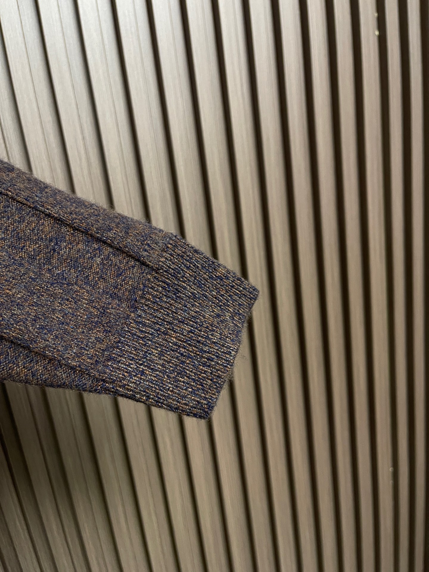 🛒🛒Loro piana 半拉链毛衣Polo针织衫,混纺针织面料,羊毛 山羊绒、面料厚实软糯,哑光高级质感,抗起球不易松 🛒🛒Loro piana 半拉链毛衣Polo针织衫,混纺针织面料,羊毛 山羊绒、面料厚实软糯,哑光高级质感,抗起球不易松