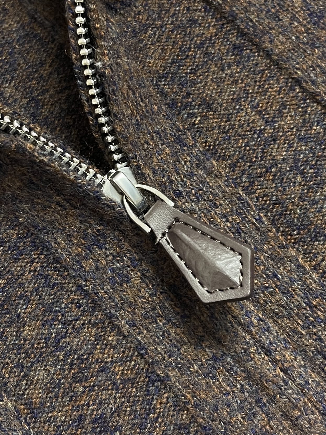 🛒🛒Loro piana 半拉链毛衣Polo针织衫,混纺针织面料,羊毛 山羊绒、面料厚实软糯,哑光高级质感,抗起球不易松 🛒🛒Loro piana 半拉链毛衣Polo针织衫,混纺针织面料,羊毛 山羊绒、面料厚实软糯,哑光高级质感,抗起球不易松
