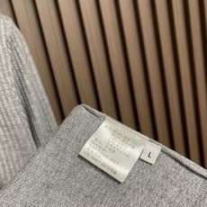 🛒🛒Loro piana 圆领针织毛衣,匠心圆领版型,低调精致,不张扬却处处考究,恰到好处修饰脖颈线条,日常内搭、单穿都 🛒🛒Loro piana 圆领针织毛衣,匠心圆领版型,低调精致,不张扬却处处考究,恰到好处修饰脖颈线条,日常内搭、单穿都