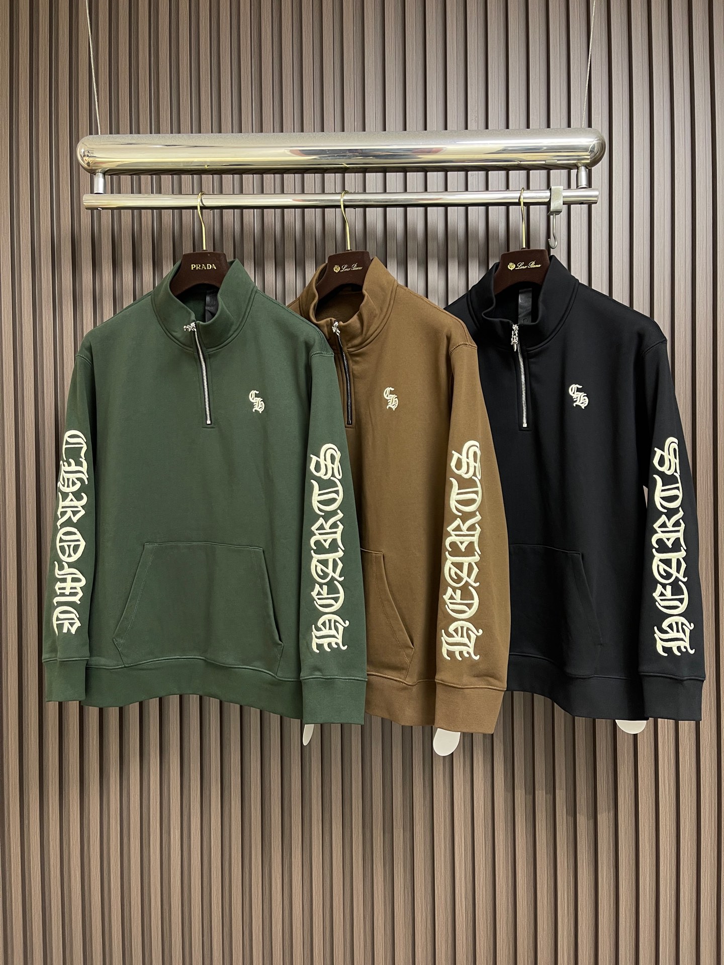 🛒🛒Chrome Hearts CH克罗心刺绣半拉链长袖外套，定制雾感云窗重磅棉感卫衣布 垂坠挺括 舒适贴肤 醇厚摩卡棕