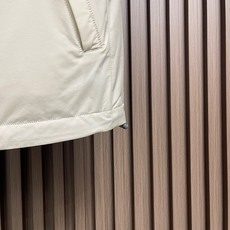 🛒🛒Zegna 双面穿背心马甲,这款双面穿背心采用轻量化设计,轻盈如风,这款时髦的背心采用立领风格,可确保完美搭配,优雅 🛒🛒Zegna 双面穿背心马甲,这款双面穿背心采用轻量化设计,轻盈如风,这款时髦的背心采用立领风格,可确保完美搭配,优雅
