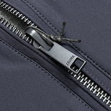 🛒🛒Zegna 双面穿背心马甲,这款双面穿背心采用轻量化设计,轻盈如风,这款时髦的背心采用立领风格,可确保完美搭配,优雅 🛒🛒Zegna 双面穿背心马甲,这款双面穿背心采用轻量化设计,轻盈如风,这款时髦的背心采用立领风格,可确保完美搭配,优雅