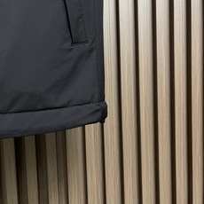 🛒🛒Zegna 双面穿背心马甲,这款双面穿背心采用轻量化设计,轻盈如风,这款时髦的背心采用立领风格,可确保完美搭配,优雅 🛒🛒Zegna 双面穿背心马甲,这款双面穿背心采用轻量化设计,轻盈如风,这款时髦的背心采用立领风格,可确保完美搭配,优雅