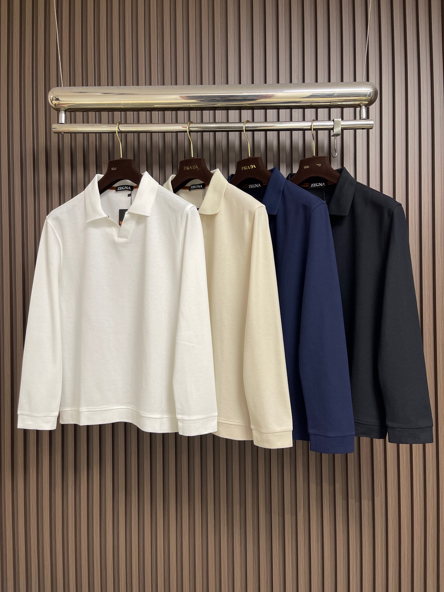 🛒🛒Zegna 2026ss秋冬新款翻领长袖Polo，衣橱必备的一款 看似简单 领口大小宽窄 考验师傅功底 来来回回打了