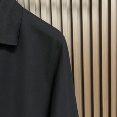 🛒🛒Zegna 2026ss秋冬新款翻领长袖Polo,衣橱必备的一款 看似简单 领口大小宽窄 考验师傅功底 来来回回打了 🛒🛒Zegna 2026ss秋冬新款翻领长袖Polo,衣橱必备的一款 看似简单 领口大小宽窄 考验师傅功底 来来回回打了
