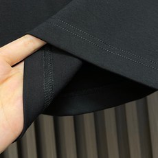 🛒🛒Loro piana LoroPiana 2026ss夏装新品短袖T恤,进口顶极精梳棉面料,极为亲肤舒适 摸上去非常 🛒🛒Loro piana LoroPiana 2026ss夏装新品短袖T恤,进口顶极精梳棉面料,极为亲肤舒适 摸上去非常