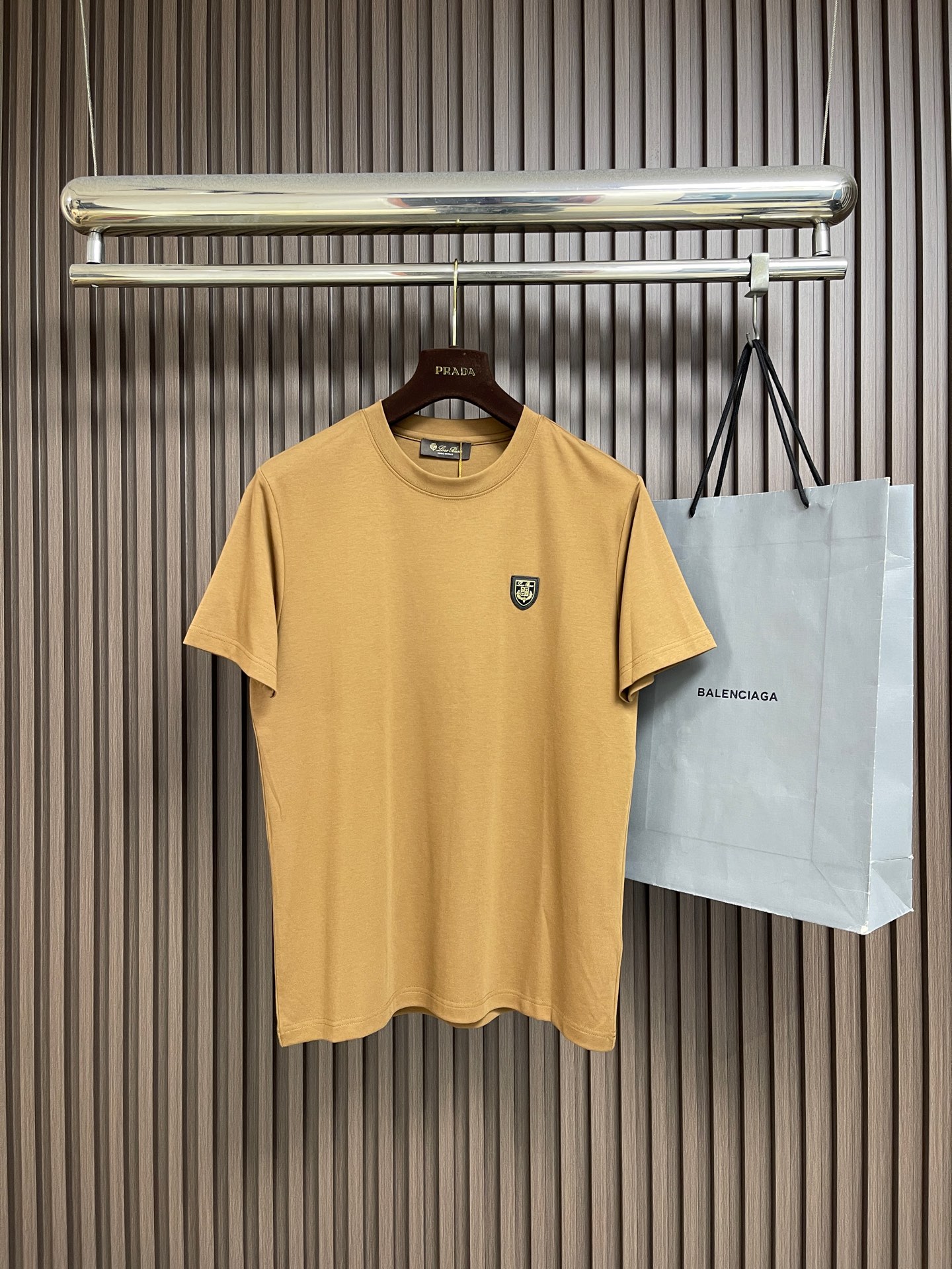 🛒🛒Loro piana LoroPiana 2026ss夏装新品短袖T恤，进口顶极精梳棉面料，极为亲肤舒适 摸上去非常
