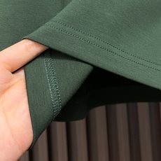 🛒🛒MONCLER 2026ss春夏新款短袖T恤,面料采用新疆长绒棉,纤维长度和强度远超普通棉,面料抗起球、抗拉伸,且透 🛒🛒MONCLER 2026ss春夏新款短袖T恤,面料采用新疆长绒棉,纤维长度和强度远超普通棉,面料抗起球、抗拉伸,且透