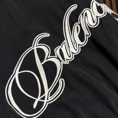 🛒🛒Balenciaga 刺绣抓绒双面夹克外套,面料采用原版一致双面结构,一面为100%锦纶梭织面料,经酵洗与定型工艺处 🛒🛒Balenciaga 刺绣抓绒双面夹克外套,面料采用原版一致双面结构,一面为100%锦纶梭织面料,经酵洗与定型工艺处