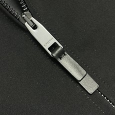 🛒🛒Burberry 金属徽标Bloomsbury夹克外套,羊毛人棉混纺西装面料310克,定制铜氨提花里布,复合50D衬 🛒🛒Burberry 金属徽标Bloomsbury夹克外套,羊毛人棉混纺西装面料310克,定制铜氨提花里布,复合50D衬