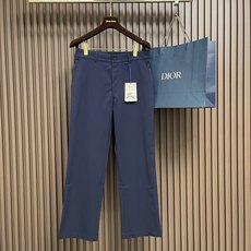 🛒🛒Burberry 2026ss早秋新款休闲裤,整条版型纯正,可徒步 休闲 商务登山 露营 旅行等多场景自由切换,面 🛒🛒Burberry 2026ss早秋新款休闲裤,整条版型纯正,可徒步 休闲 商务登山 露营 旅行等多场景自由切换,面