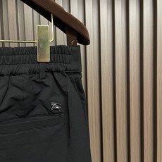 🛒🛒Burberry 2026ss早秋新款休闲裤,整条版型纯正,可徒步 休闲 商务登山 露营 旅行等多场景自由切换,面 🛒🛒Burberry 2026ss早秋新款休闲裤,整条版型纯正,可徒步 休闲 商务登山 露营 旅行等多场景自由切换,面