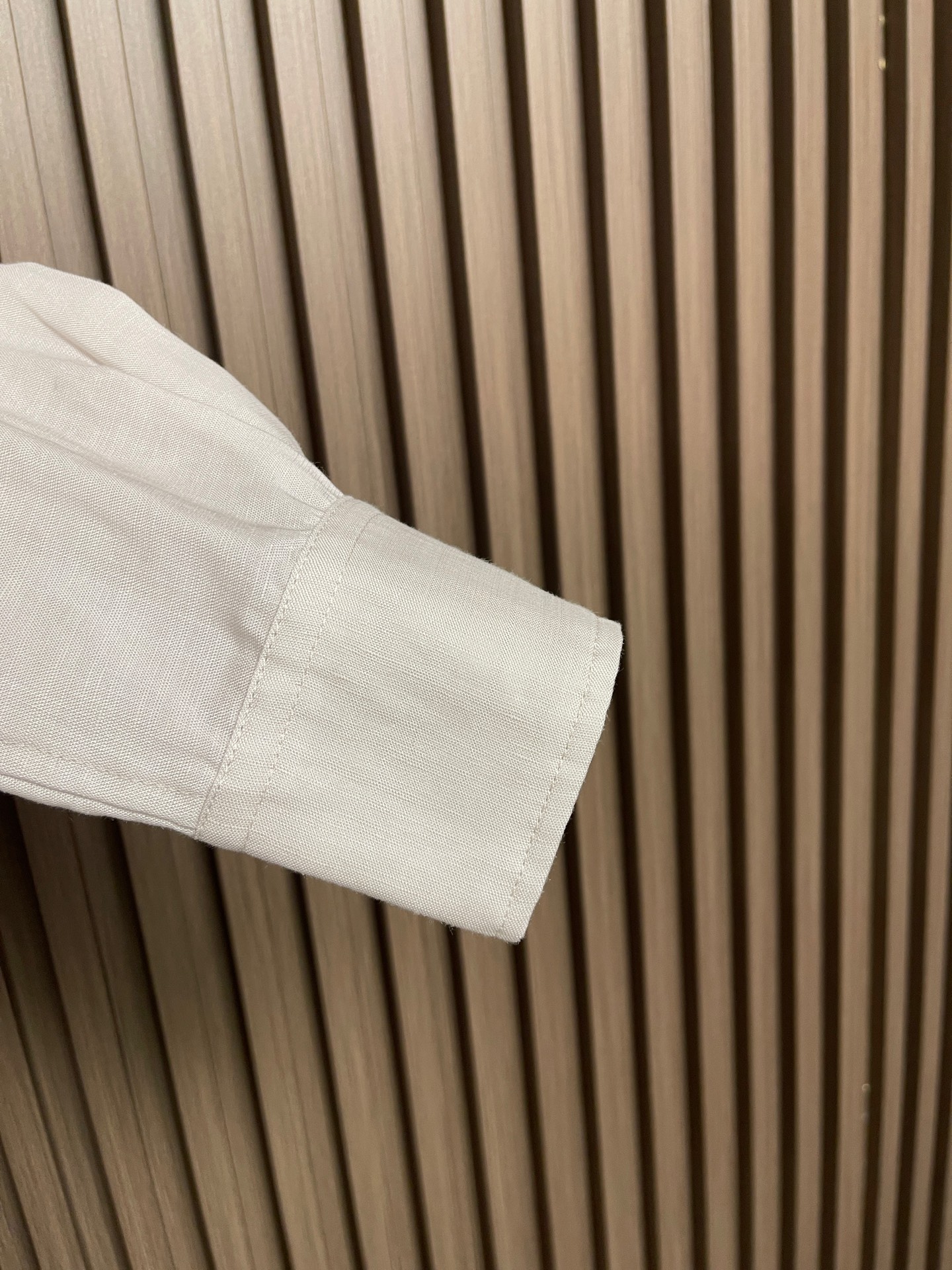 🛒🛒Thom browne TB 新品休闲长袖衬衫 进口原版科技面料，柔软舒适，上身舒适透气，独特设计风格，无论是单穿还