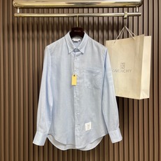 🛒🛒Thom browne TB 新品休闲长袖衬衫 进口原版科技面料,柔软舒适,上身舒适透气,独特设计风格,无论是单穿还 🛒🛒Thom browne TB 新品休闲长袖衬衫 进口原版科技面料,柔软舒适,上身舒适透气,独特设计风格,无论是单穿还