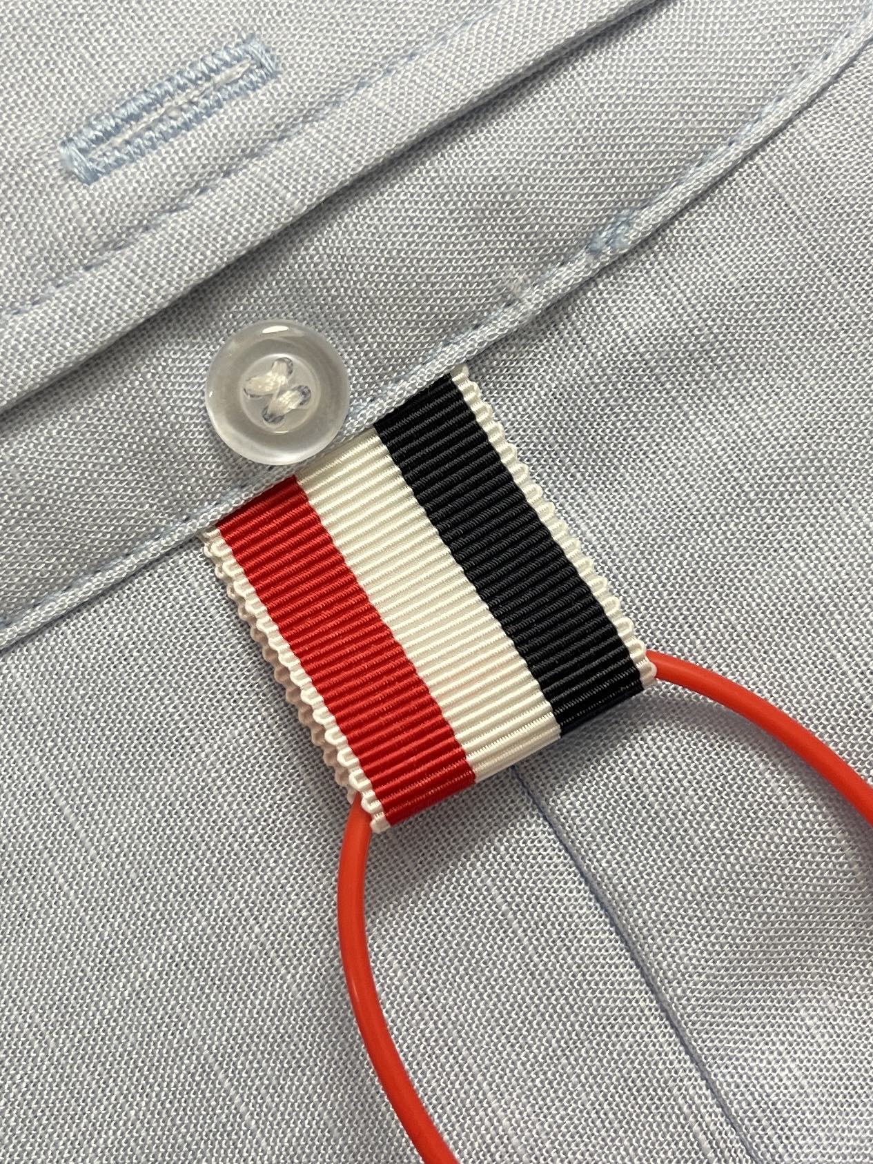 🛒🛒Thom browne TB 新品休闲长袖衬衫 进口原版科技面料，柔软舒适，上身舒适透气，独特设计风格，无论是单穿还