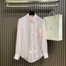 🛒🛒Thom browne TB 新品休闲长袖衬衫 进口原版科技面料,柔软舒适,上身舒适透气,独特设计风格,无论是单穿还 🛒🛒Thom browne TB 新品休闲长袖衬衫 进口原版科技面料,柔软舒适,上身舒适透气,独特设计风格,无论是单穿还