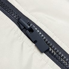 🛒🛒Burberry 双面穿格纹连帽外套,两面分别采用100%聚酯纤维格纹面料、100%聚酰胺纯色面料,两种面料均采用高 🛒🛒Burberry 双面穿格纹连帽外套,两面分别采用100%聚酯纤维格纹面料、100%聚酰胺纯色面料,两种面料均采用高