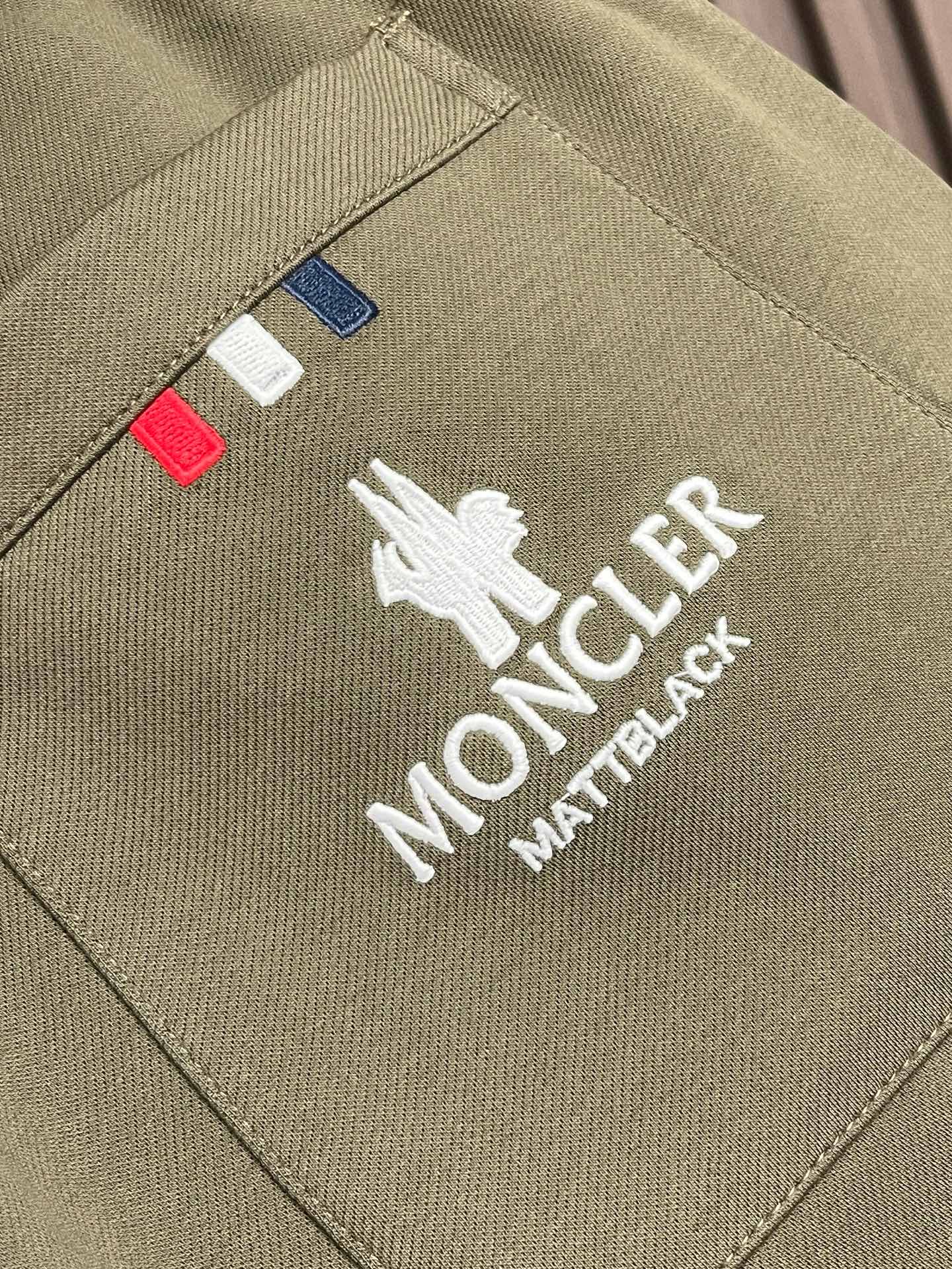 🛒🛒Moncler 2026ss新款直筒卫裤，保暖有型，客供针织纯棉混纺面料，手感软糯舒适，垂感好，搭配松紧腰直脚休闲裤