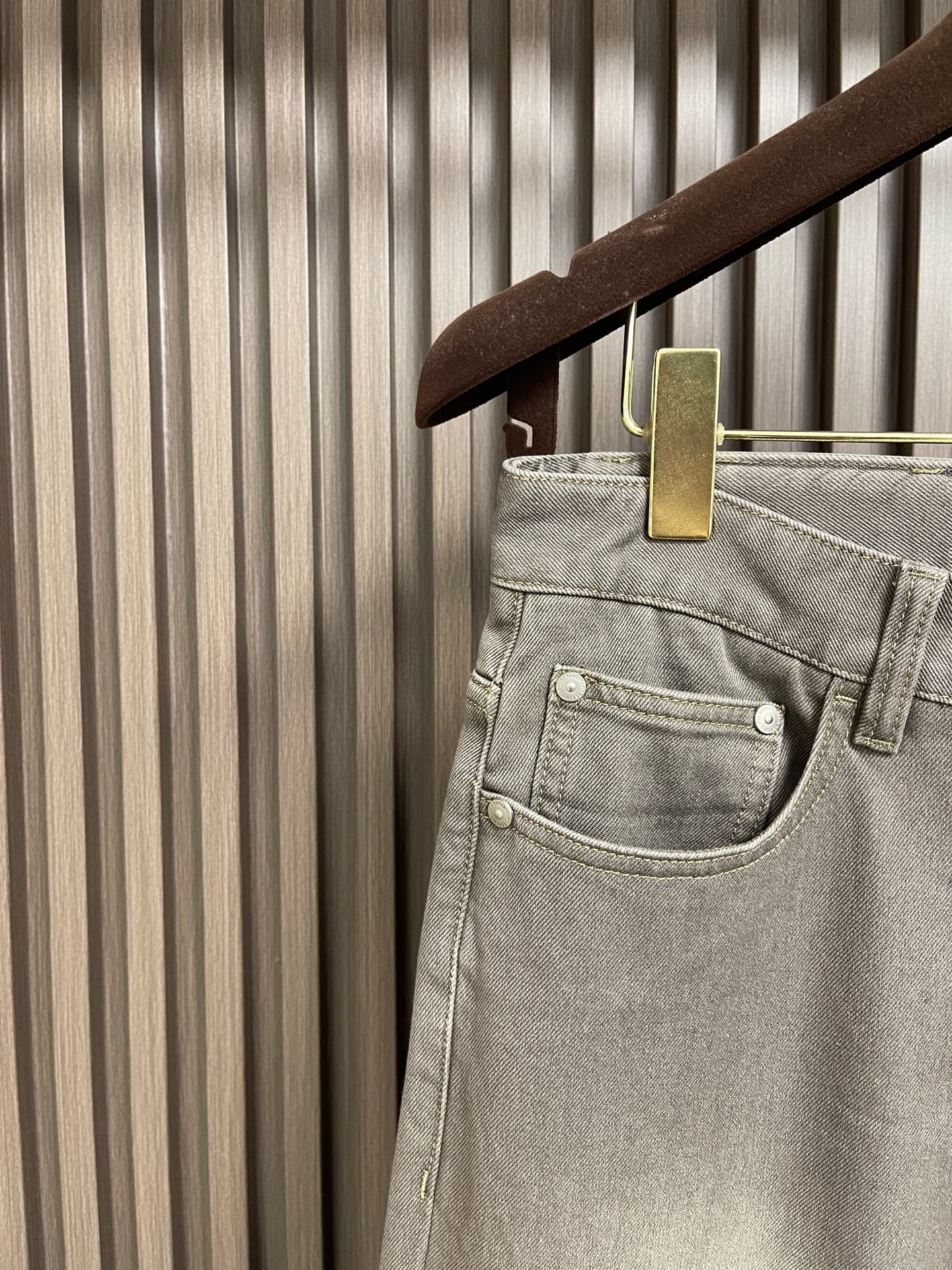 🛒🛒Berluti 2026SS 早秋新款直筒牛仔裤！法国奢华高端品牌重磅打造专为绅士们提供匠心独具的时尚优雅单品！Be