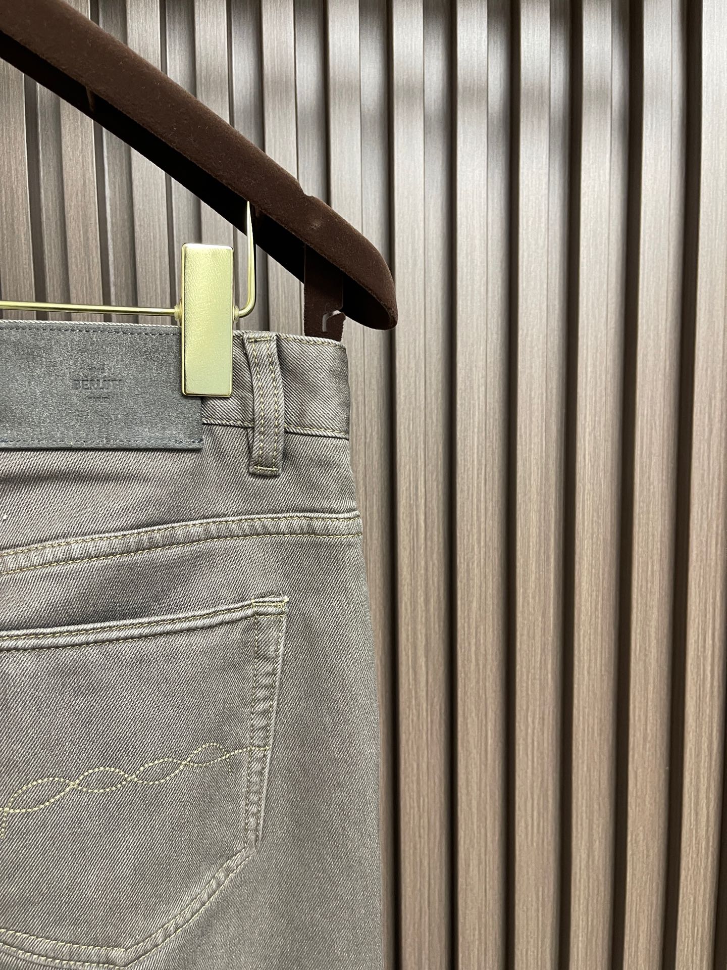 🛒🛒Berluti 2026SS 早秋新款直筒牛仔裤！法国奢华高端品牌重磅打造专为绅士们提供匠心独具的时尚优雅单品！Be