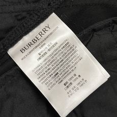 🛒🛒Burberry 经典格纹调节袢多口袋工装裤,采用定织定染黑色工装棉质面料,纱支密度、克重、挺括感完全对标原版,腰侧 🛒🛒Burberry 经典格纹调节袢多口袋工装裤,采用定织定染黑色工装棉质面料,纱支密度、克重、挺括感完全对标原版,腰侧