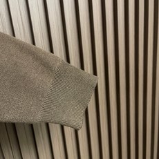 🛒🛒Burberry 战马刺绣Polo针织衫,这款博柏利长袖针织衫选用精纺羊毛混纺细纱织造,织面平整细腻,触感顺滑透气且 🛒🛒Burberry 战马刺绣Polo针织衫,这款博柏利长袖针织衫选用精纺羊毛混纺细纱织造,织面平整细腻,触感顺滑透气且