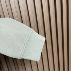🛒🛒Acne Studios 喷绘做旧徽标连帽卫衣外套,定制暮染酸洗云感抓绒棉,一袭烟苔灰绿铺陈基底,水洗酸洗晕染柔和布 🛒🛒Acne Studios 喷绘做旧徽标连帽卫衣外套,定制暮染酸洗云感抓绒棉,一袭烟苔灰绿铺陈基底,水洗酸洗晕染柔和布