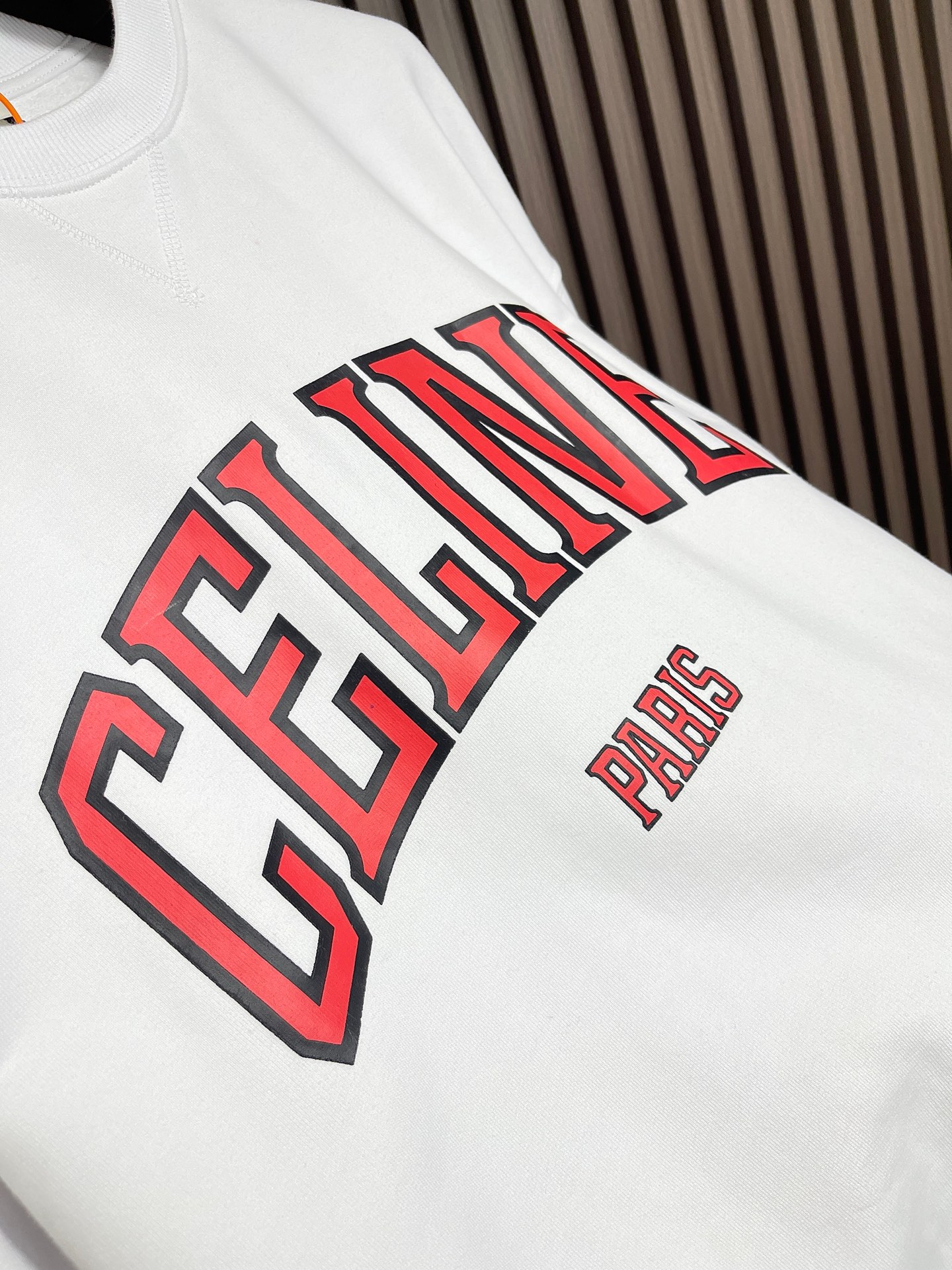 🛒🛒CELINE 字母印花刺绣圆领卫衣，面料采用原版一致定制朔泽凝萃毛圈棉面料，经预缩与柔软定型工艺处理，触感软糯亲肤，