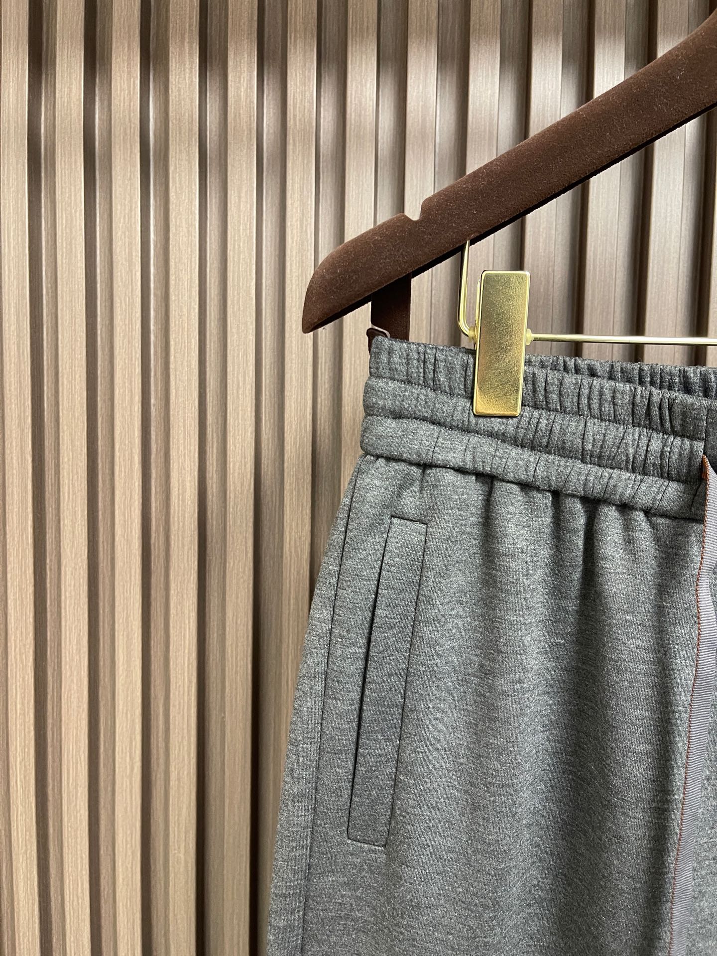 🛒🛒Zegna 2026SS早秋新款休闲长裤。原版裤型上身休闲百搭、随性慵懒范，高级定制面料，订制工艺 舒适感爆棚。尺码