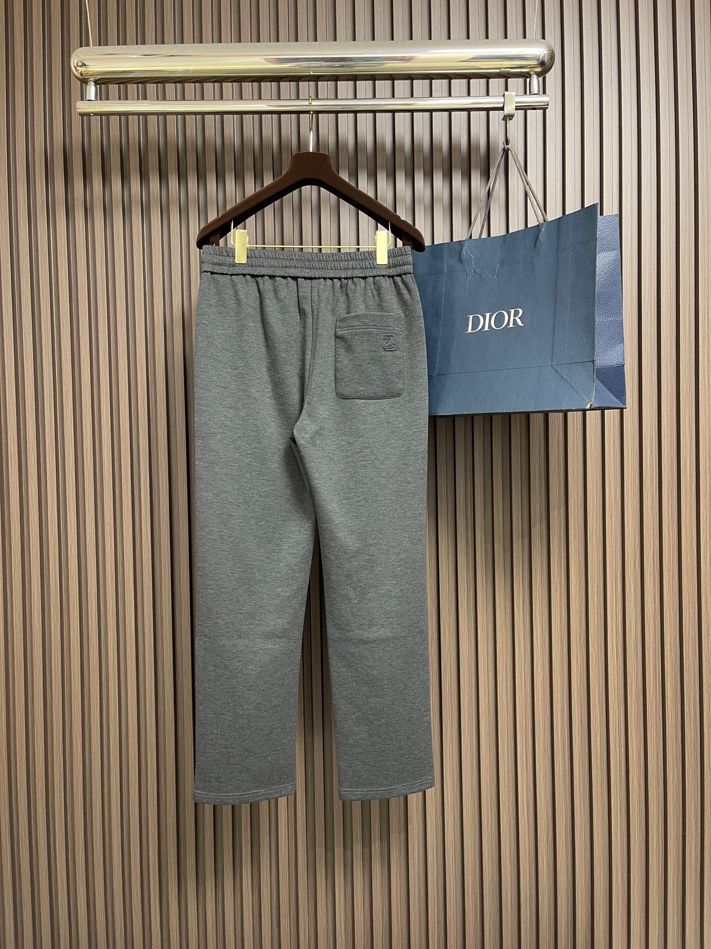 🛒🛒Zegna 2026SS早秋新款休闲长裤。原版裤型上身休闲百搭、随性慵懒范，高级定制面料，订制工艺 舒适感爆棚。尺码