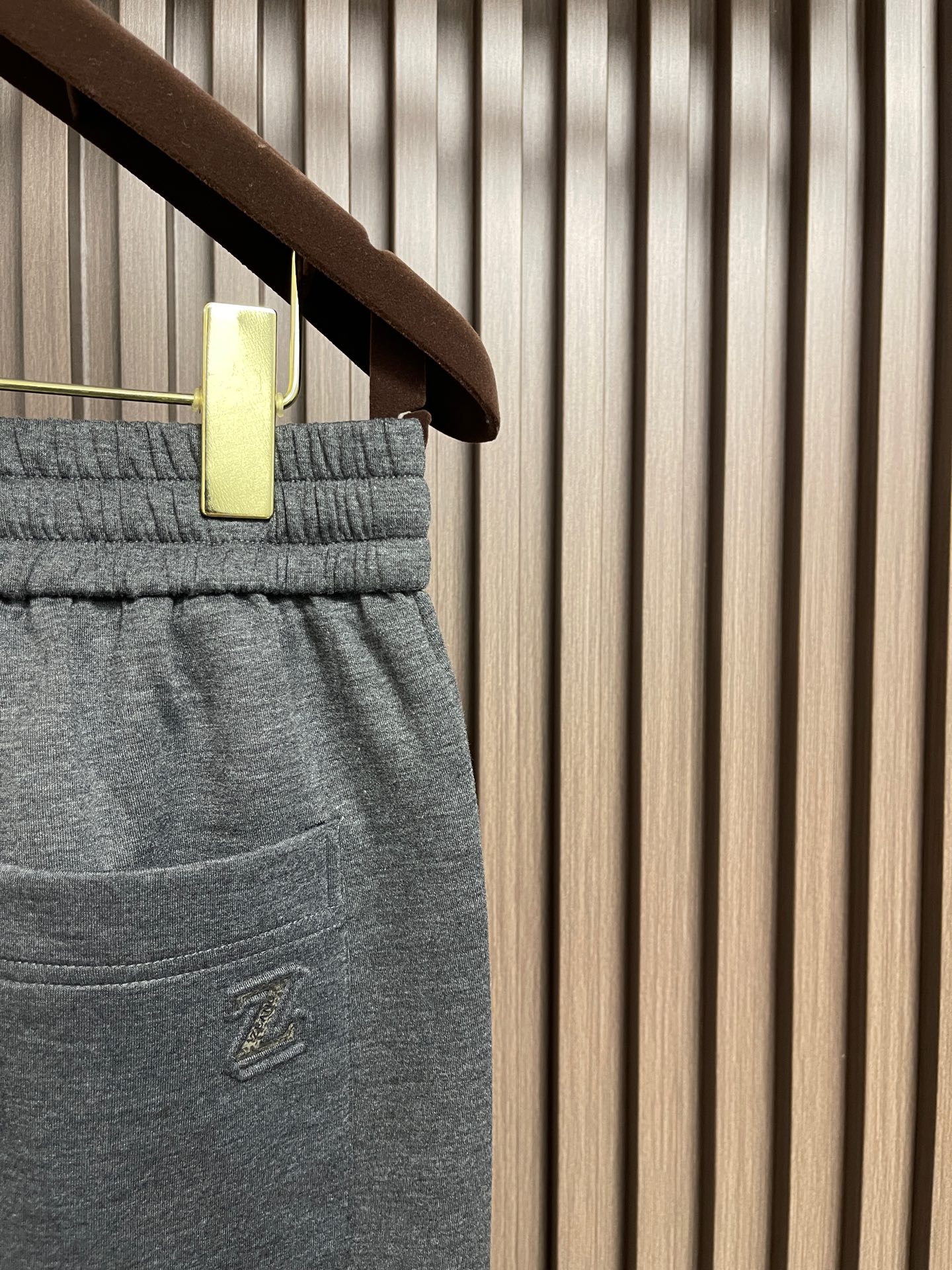 🛒🛒Zegna 2026SS早秋新款休闲长裤。原版裤型上身休闲百搭、随性慵懒范，高级定制面料，订制工艺 舒适感爆棚。尺码
