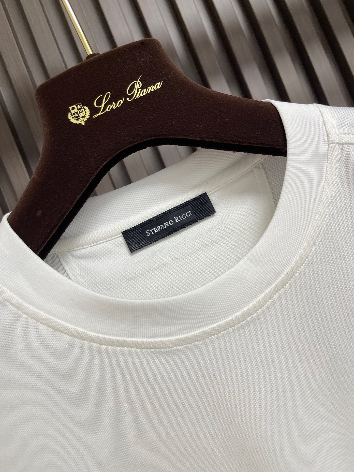 🛒🛒Stefano Ricci 经典刺绣设计款情侣款长袖T恤，来自一个世界顶级男装品牌 被喻为“领带之王”的意大利SR，