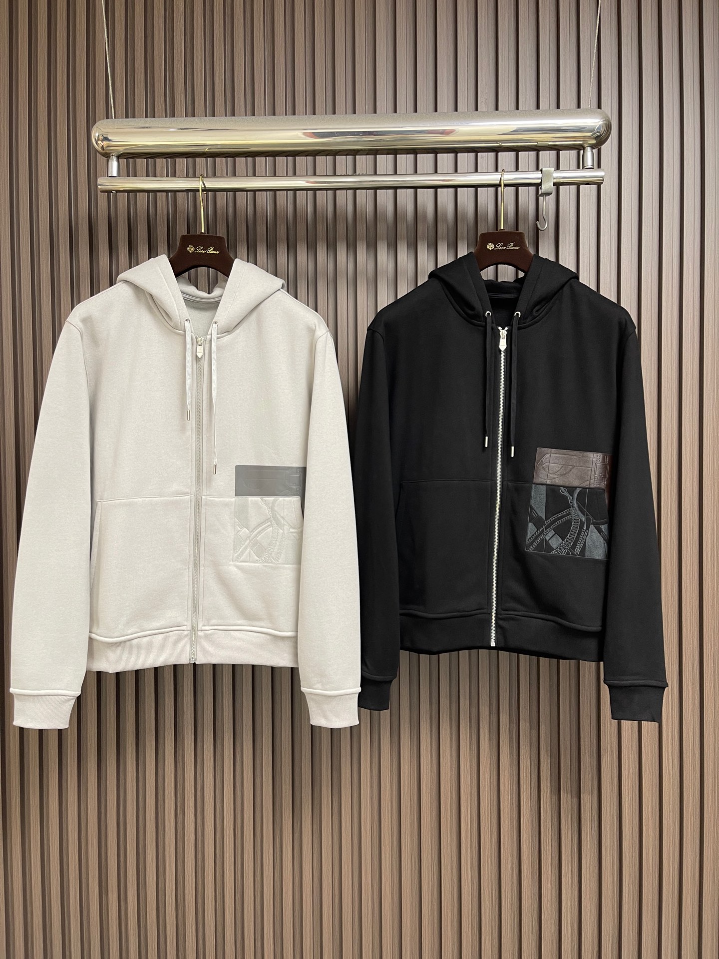 🛒🛒Hermes 2026FW 拼皮标识秋季圆领卫衣。特别定织面料100高支纯棉质地！细看图片面料表面有 纹理，亲肤透气