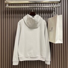🛒🛒Hermes 2026FW 拼皮标识秋季圆领卫衣。特别定织面料100高支纯棉质地!细看图片面料表面有 纹理,亲肤透气 🛒🛒Hermes 2026FW 拼皮标识秋季圆领卫衣。特别定织面料100高支纯棉质地!细看图片面料表面有 纹理,亲肤透气