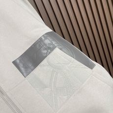 🛒🛒Hermes 2026FW 拼皮标识秋季圆领卫衣。特别定织面料100高支纯棉质地!细看图片面料表面有 纹理,亲肤透气 🛒🛒Hermes 2026FW 拼皮标识秋季圆领卫衣。特别定织面料100高支纯棉质地!细看图片面料表面有 纹理,亲肤透气