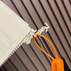 🛒🛒SaintLaurent YSL 圣罗兰 标识刺绣拼色立领拉链夹克外套 定制定染砂洗精梳府绸棉 挺括有型 顺滑温润 🛒🛒SaintLaurent YSL 圣罗兰 标识刺绣拼色立领拉链夹克外套 定制定染砂洗精梳府绸棉 挺括有型 顺滑温润