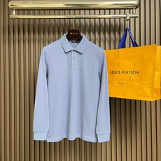 🛒🛒Zegna 翻领长袖Polo衫,采用定制面料,简约奢华,设计感十足!给人简约又不乏味的感觉,营造出低调又独特的个性时 🛒🛒Zegna 翻领长袖Polo衫,采用定制面料,简约奢华,设计感十足!给人简约又不乏味的感觉,营造出低调又独特的个性时