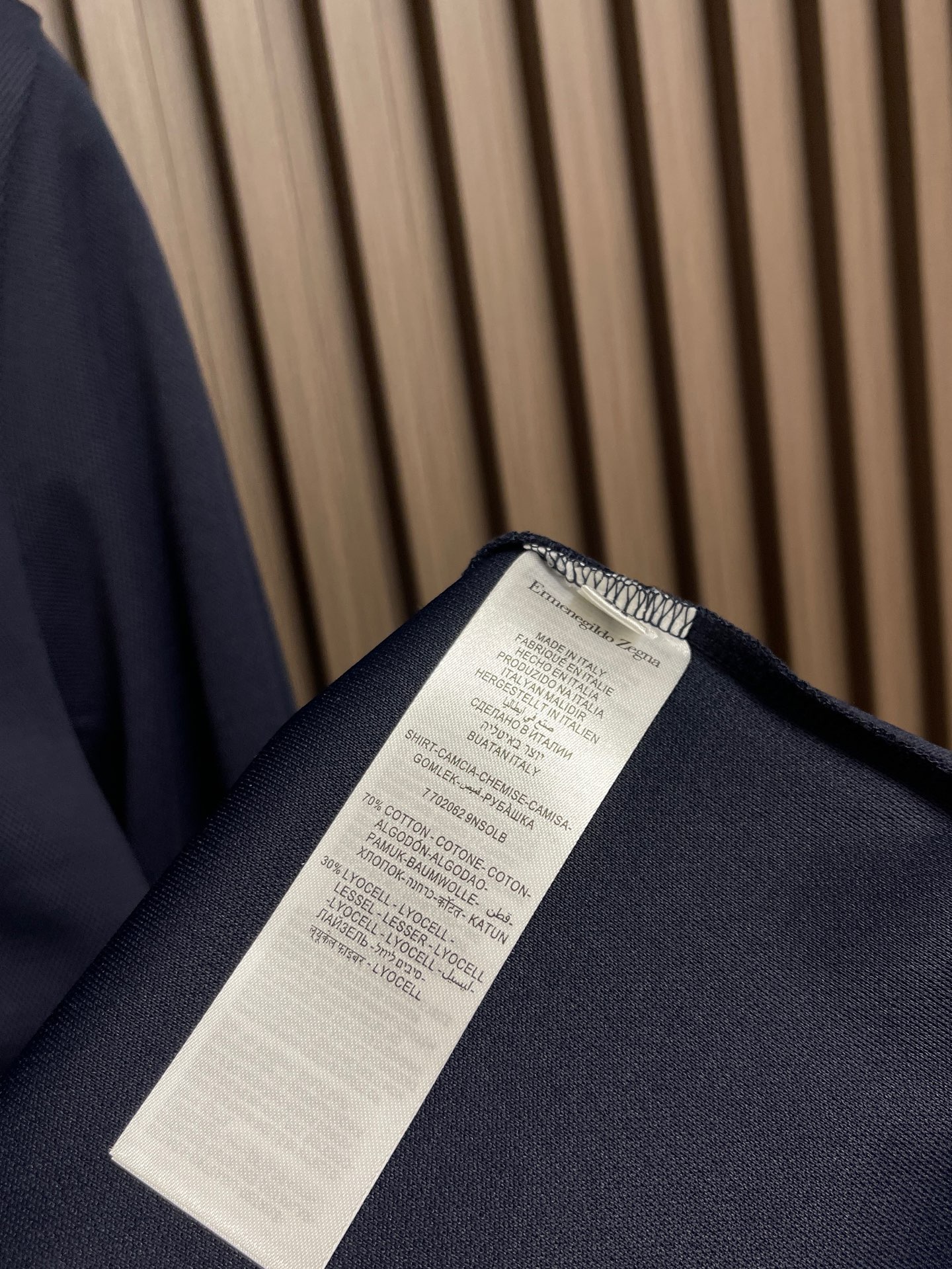 🛒🛒Zegna 翻领长袖Polo衫，采用定制面料，简约奢华，设计感十足！给人简约又不乏味的感觉，营造出低调又独特的个性时