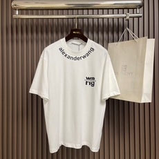 🛒🛒Alexander Wang 2026SS早秋新款 徽标印花圆领短袖T恤,经典圆领搭配立体浮雕徽标印花,纯棉面料柔软 🛒🛒Alexander Wang 2026SS早秋新款 徽标印花圆领短袖T恤,经典圆领搭配立体浮雕徽标印花,纯棉面料柔软