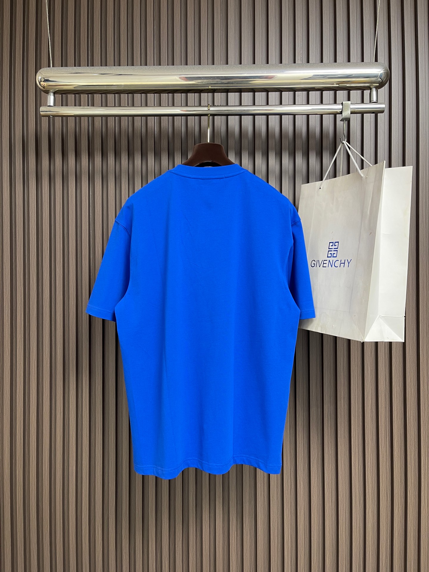 🛒🛒Alexander Wang 2026SS早秋新款 徽标印花圆领短袖T恤，经典圆领搭配立体浮雕徽标印花，纯棉面料柔软