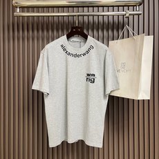 🛒🛒Alexander Wang 2026SS早秋新款 徽标印花圆领短袖T恤,经典圆领搭配立体浮雕徽标印花,纯棉面料柔软 🛒🛒Alexander Wang 2026SS早秋新款 徽标印花圆领短袖T恤,经典圆领搭配立体浮雕徽标印花,纯棉面料柔软
