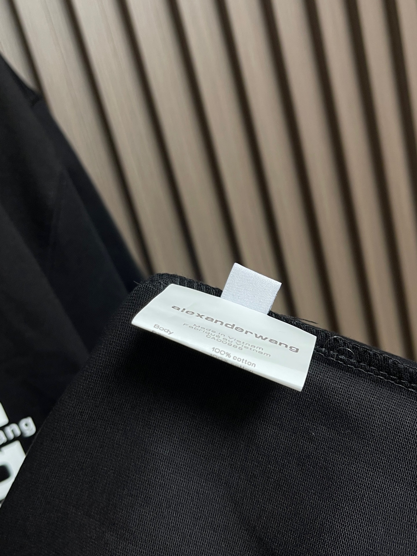 🛒🛒Alexander Wang 2026SS早秋新款 徽标印花圆领短袖T恤，经典圆领搭配立体浮雕徽标印花，纯棉面料柔软