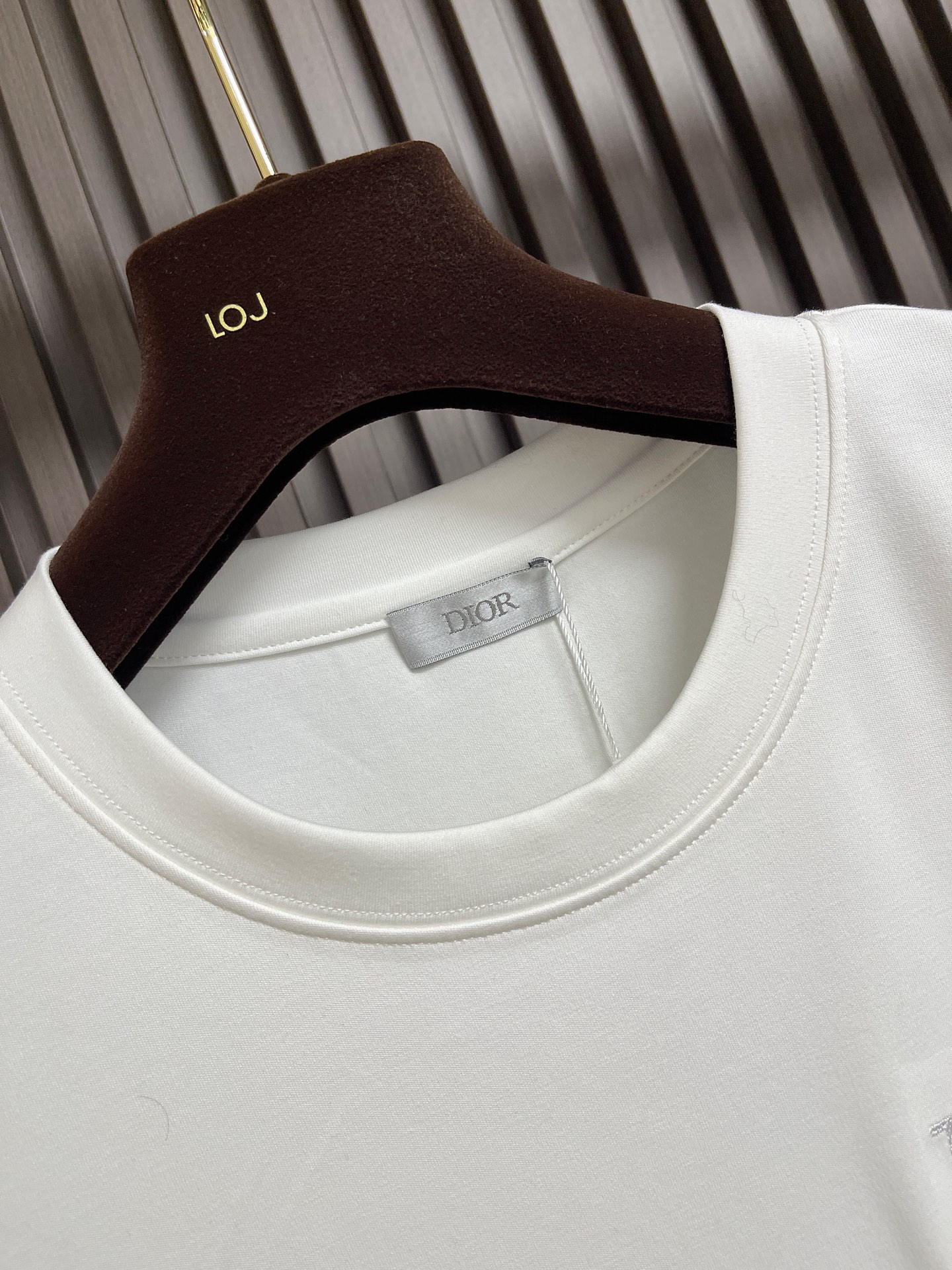 🛒🛒Dior 2026ss夏季新款立体logo标识刺绣短袖T恤，定制长绒棉面料，工艺极度复杂，视觉相当雅致时髦，高贵而优