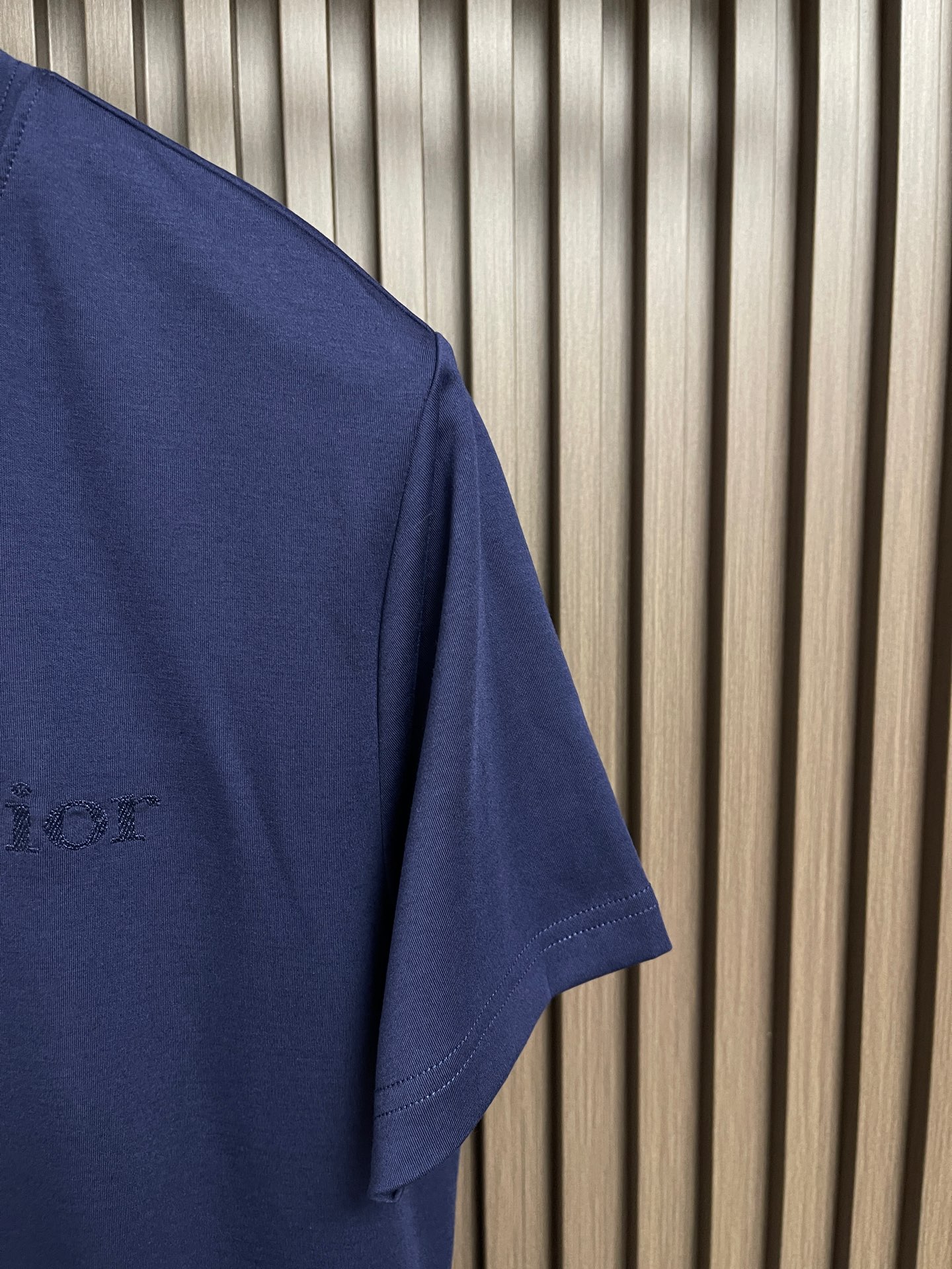 🛒🛒Dior 2026ss夏季新款立体logo标识刺绣短袖T恤，定制长绒棉面料，工艺极度复杂，视觉相当雅致时髦，高贵而优