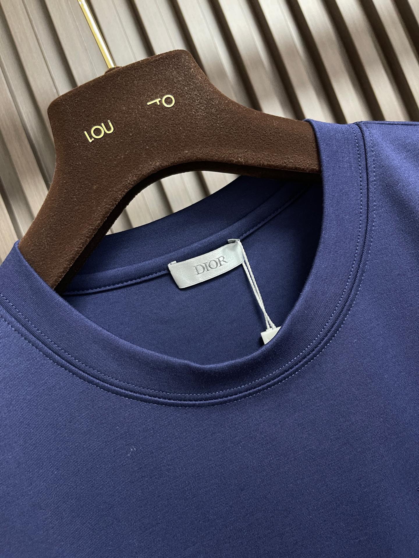 🛒🛒Dior 2026ss夏季新款立体logo标识刺绣短袖T恤，定制长绒棉面料，工艺极度复杂，视觉相当雅致时髦，高贵而优