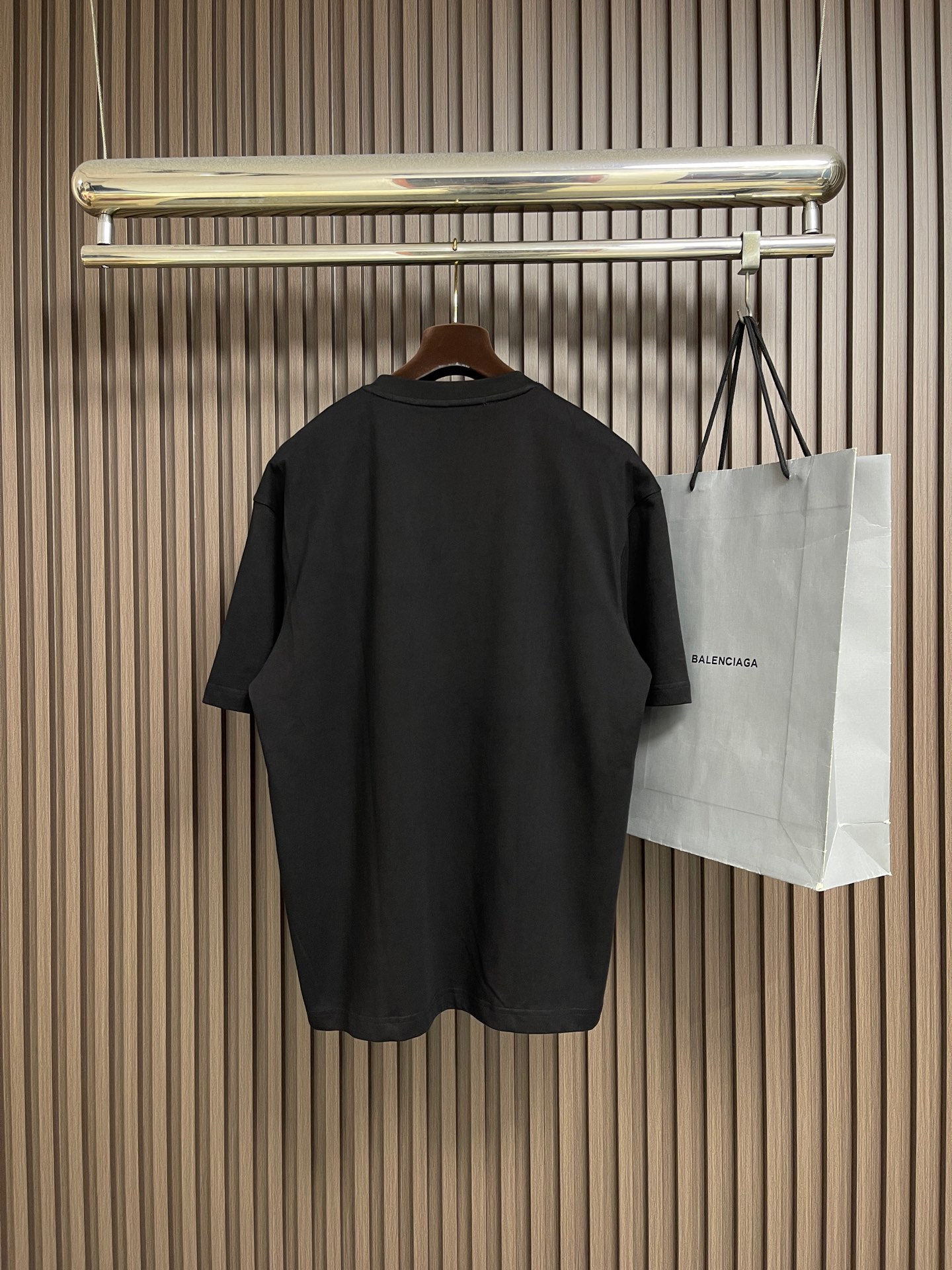 🛒🛒Alexander Wang 2026SS早秋新款 徽标印花圆领短袖T恤，经典圆领搭配立体浮雕徽标印花，纯棉面料柔软