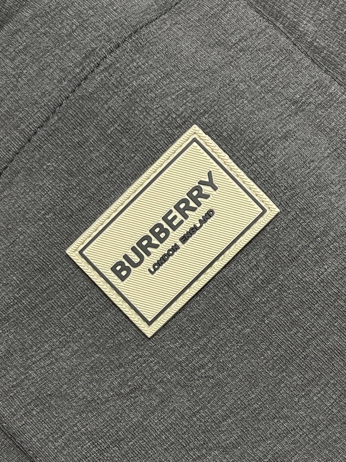 🛒🛒Burberry 2026SS早秋新款战马刺绣标识休闲裤，采用客供卫裤面料，战马标logo标志彰显品牌特征，腰部抽身