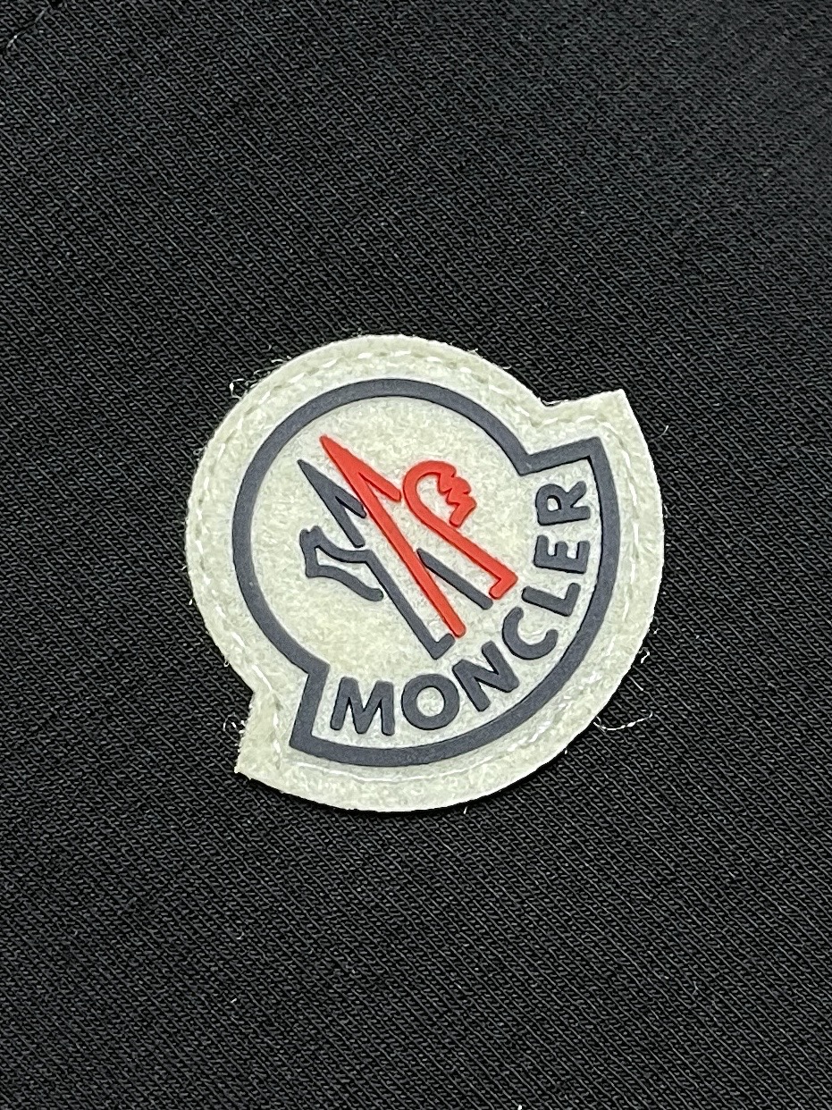 🛒🛒Moncler 2026ss早秋新款男士休闲卫裤。很有时代气息 立体修身裁剪版型，休闲外出，居家都是最佳的搭配松紧腰